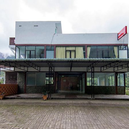 Oyo 1543 Sibayak Ncole Hotel Berastagi Ngoại thất bức ảnh